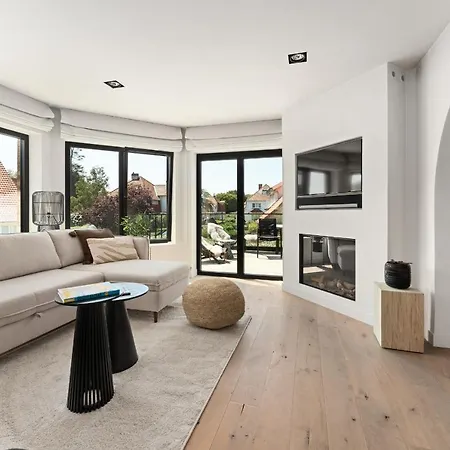 Simonne Villa